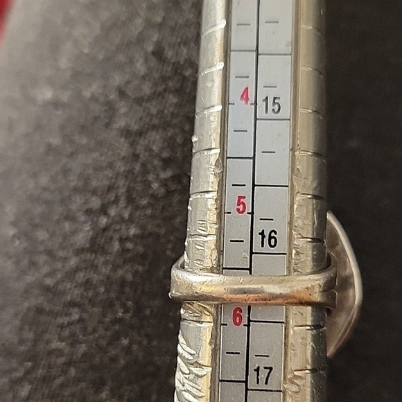 Vintage Navajo Turquoise Silver Ring - Picture 6 of 8